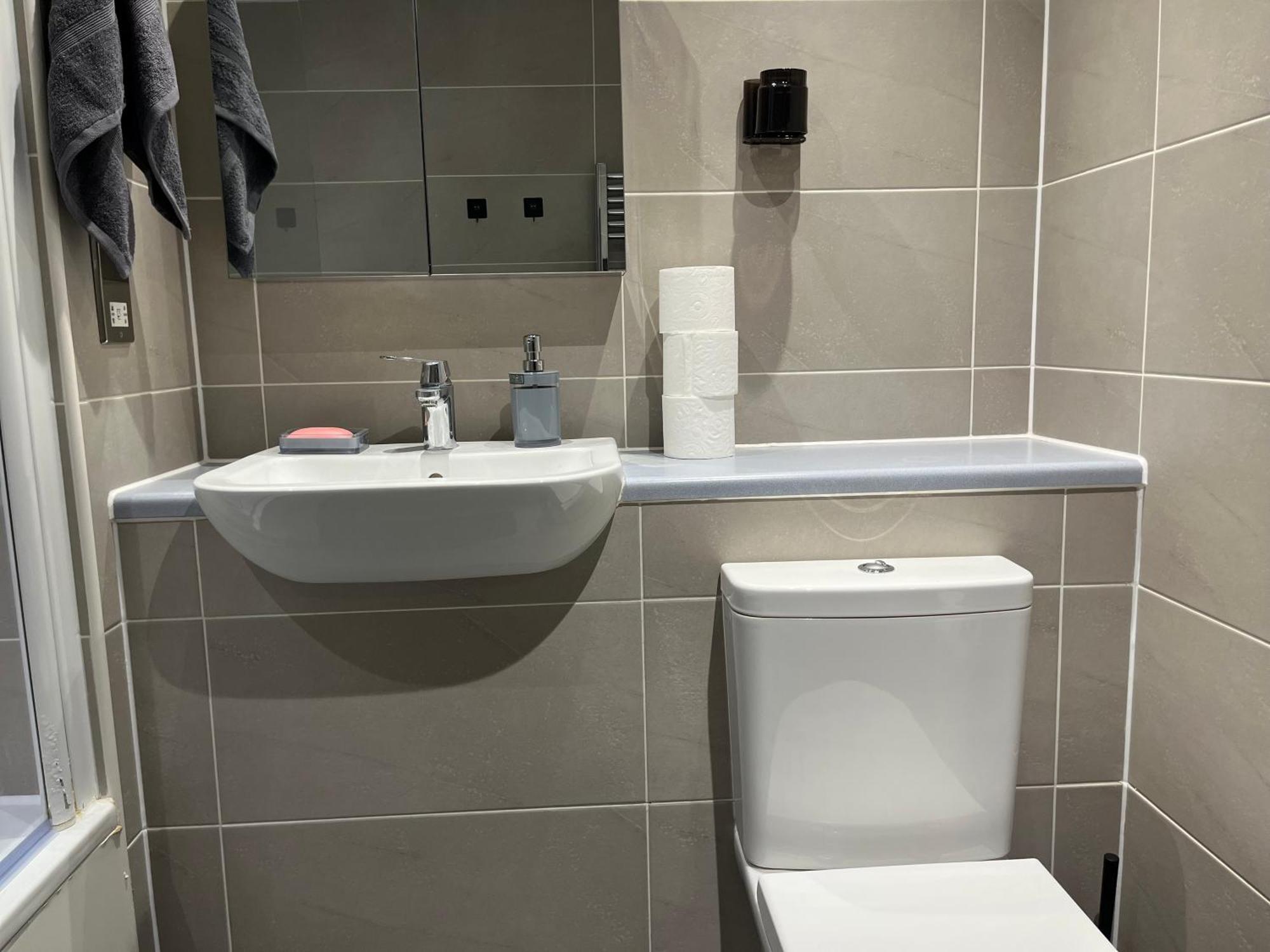 Charming & Cosy 2 Bed Londra