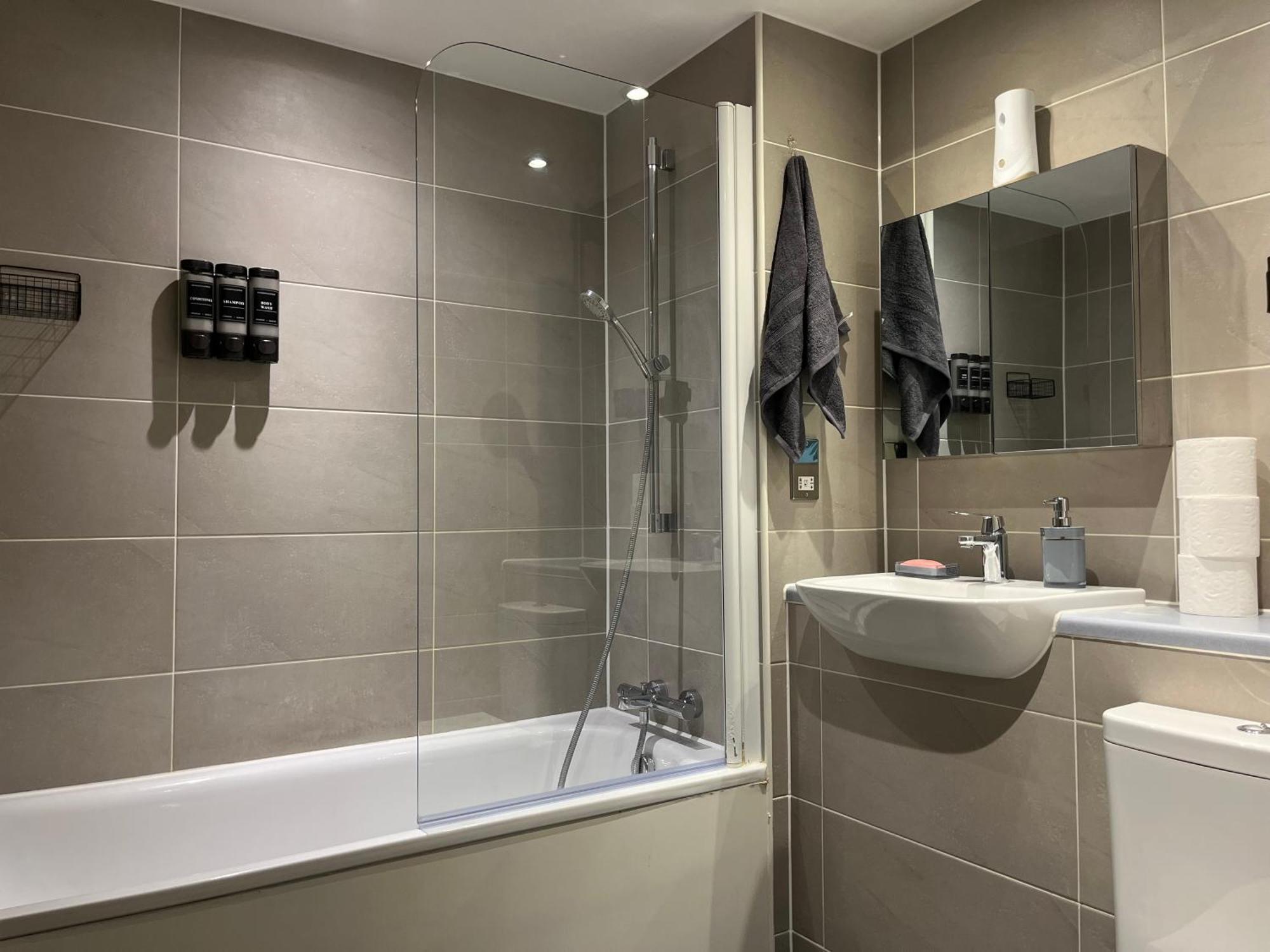 Charming & Cosy 2 Bed Apartament Londra